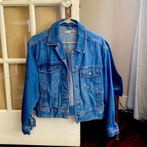 Topshop Moto jean jacket. Perfect for slightly oversided on size 4.